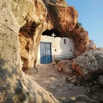 Chiesa rupestre di Agioi Saranta