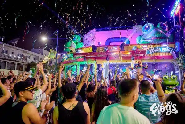 The Senior Frog's Party Bar