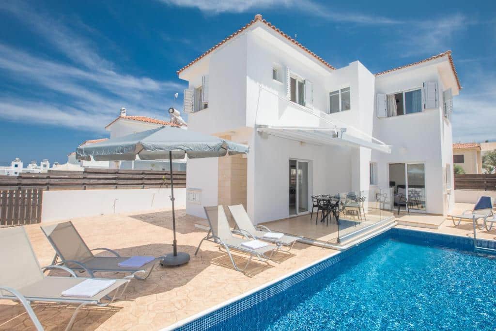 Discover the Best Villas in Cyprus: Luxury, Budget, and More