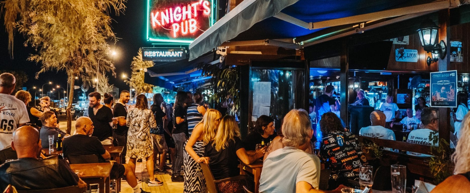 Knights Pub and Restaurant