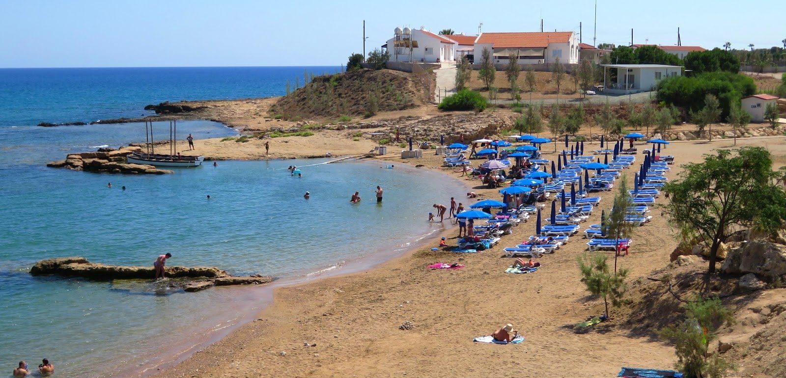 Armyropigado Beach (Scouts Club Beach)