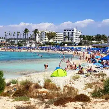 Vathia Gonia Beach