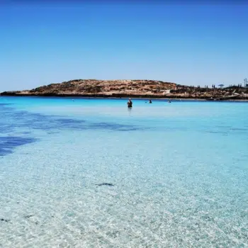 Vathia Gonia Beach