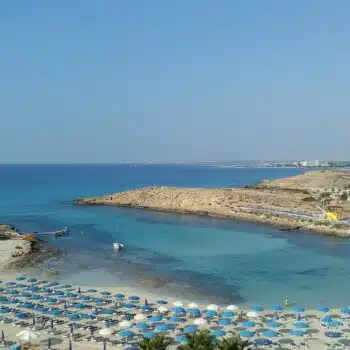 Vathia Gonia Beach