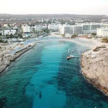 Vathia Gonia Beach