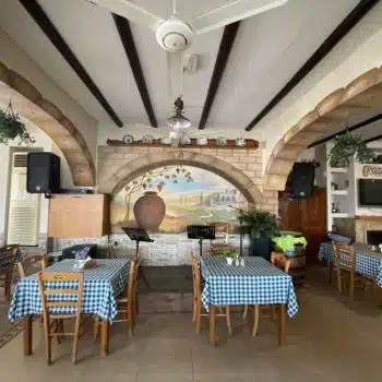 Ropas Tavern