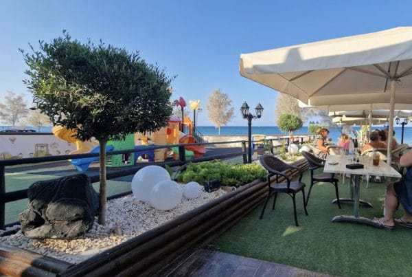 Zafeiros Bar & Restaurant