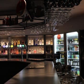 Pig N' Whistle Bar & Restaurant