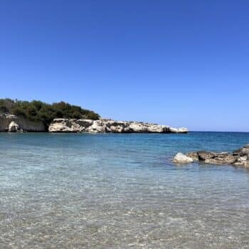 Skoutarospilioi (Malama) Beach