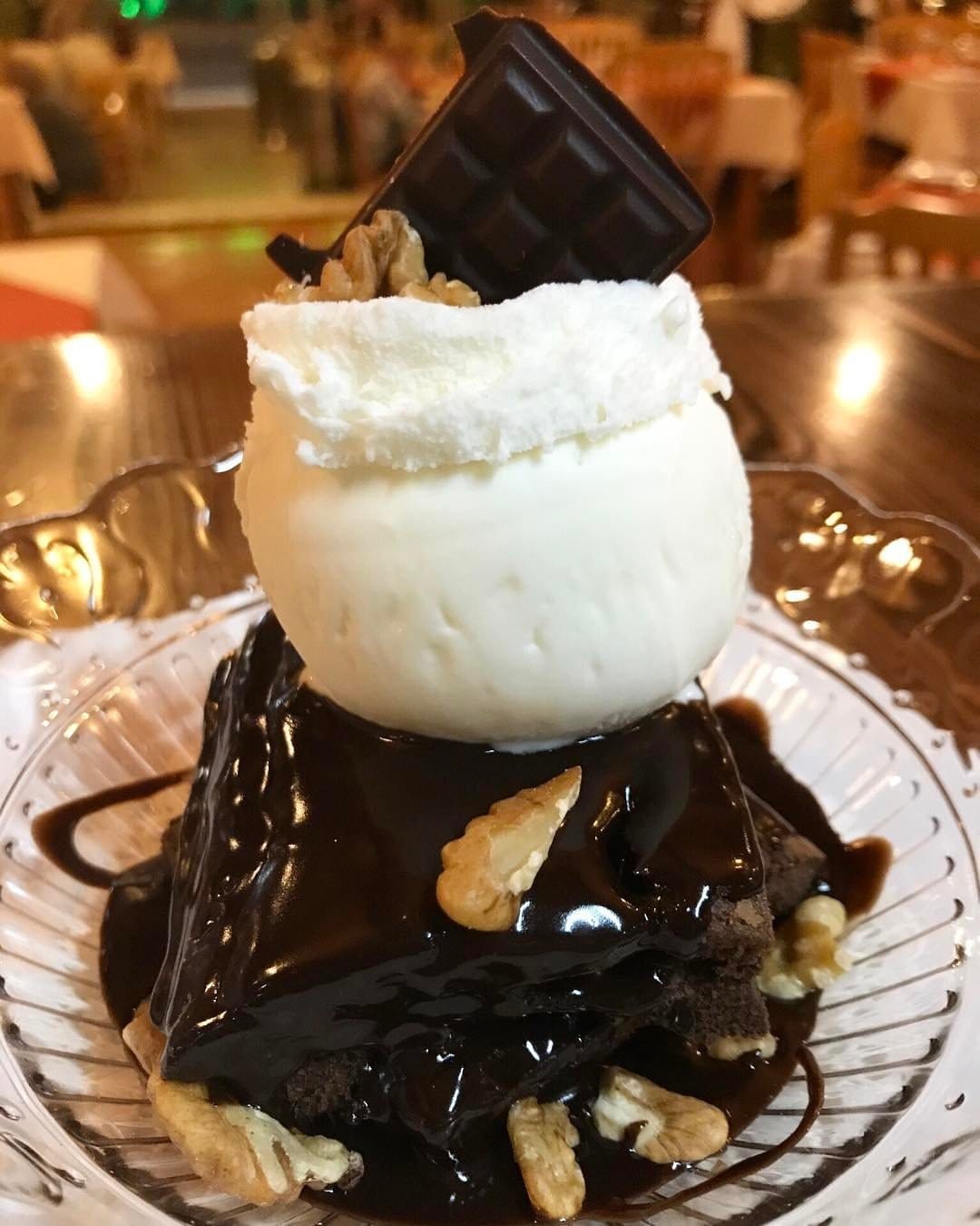 Flames Restaurant and Bar