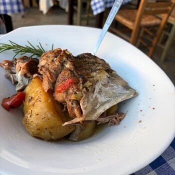 Old Simos Tavern