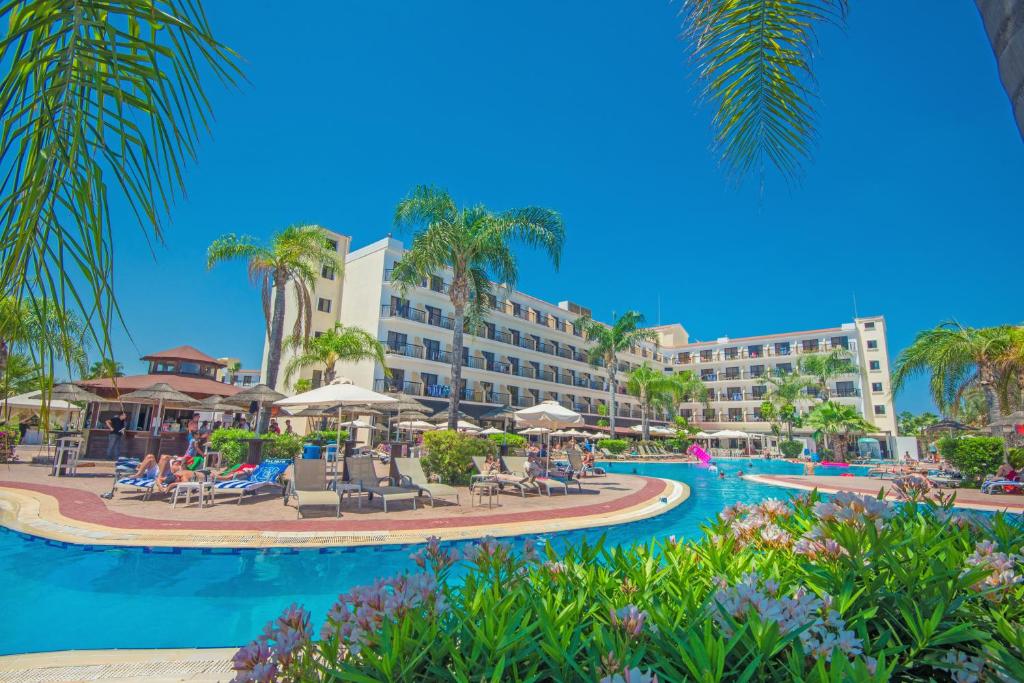 Tsokkos Paradise Village